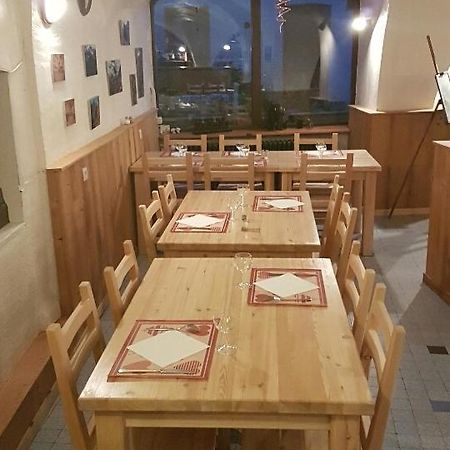 Le Gite Les Melezes Villar-d'Arene Bagian luar foto