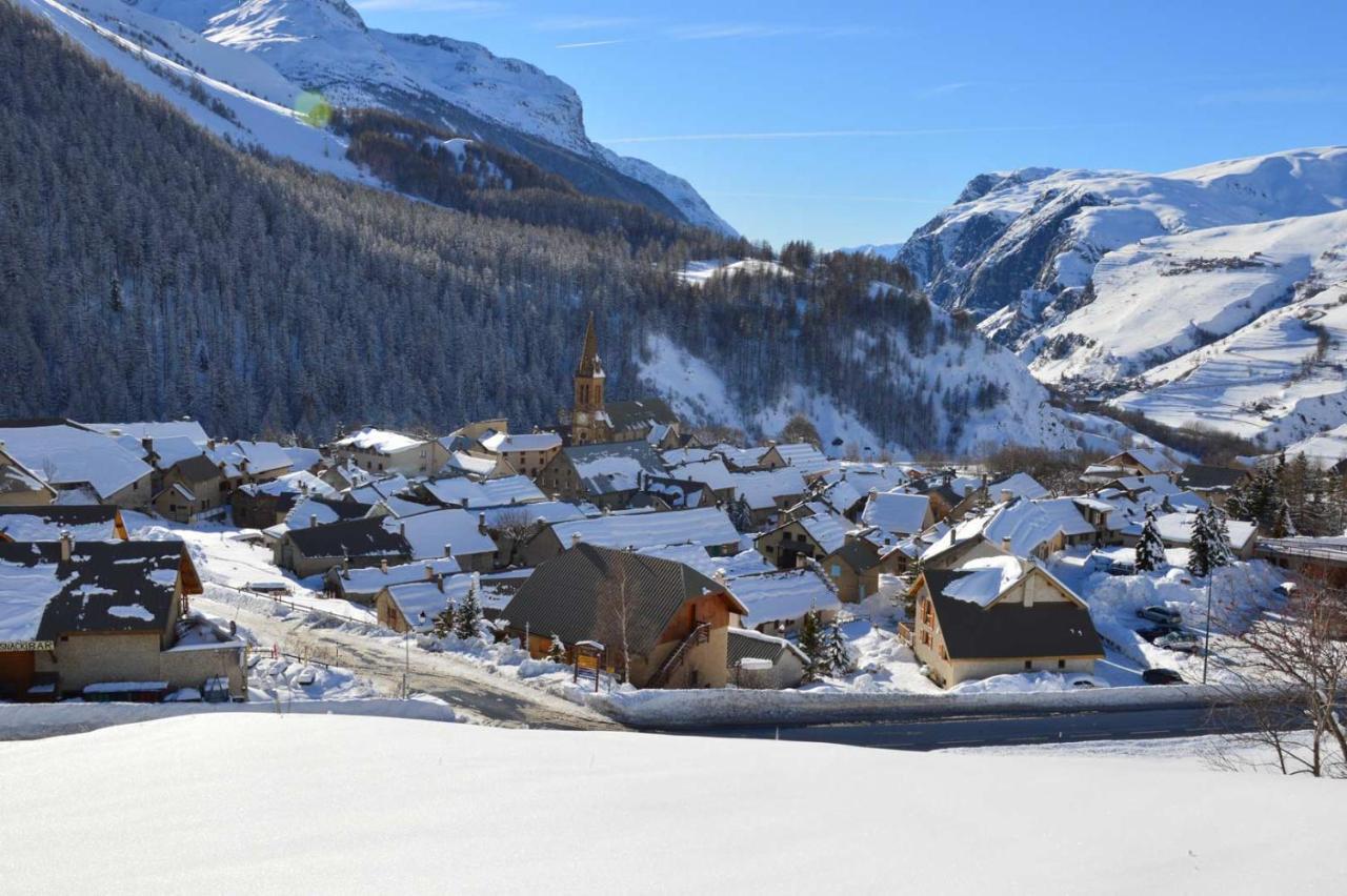 Le Gite Les Melezes Villar-d'Arene Bagian luar foto